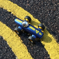 Voiture Verve Malibu Lucas - Bleu/Jaune - 16,5cm